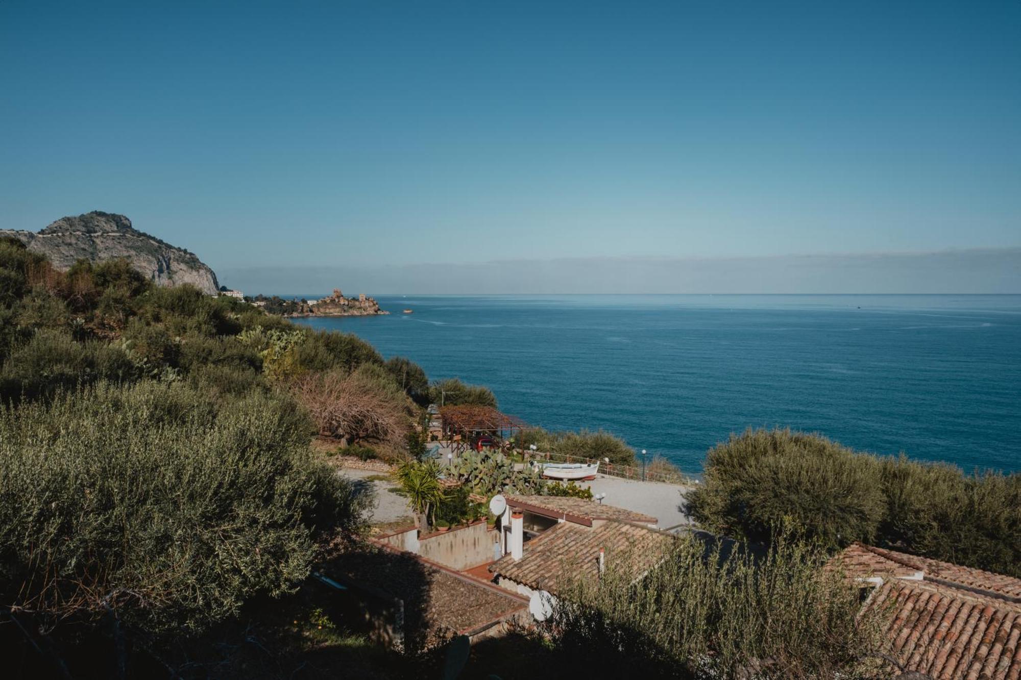 Mareblu Bed & Breakfast Cefalu Bagian luar foto