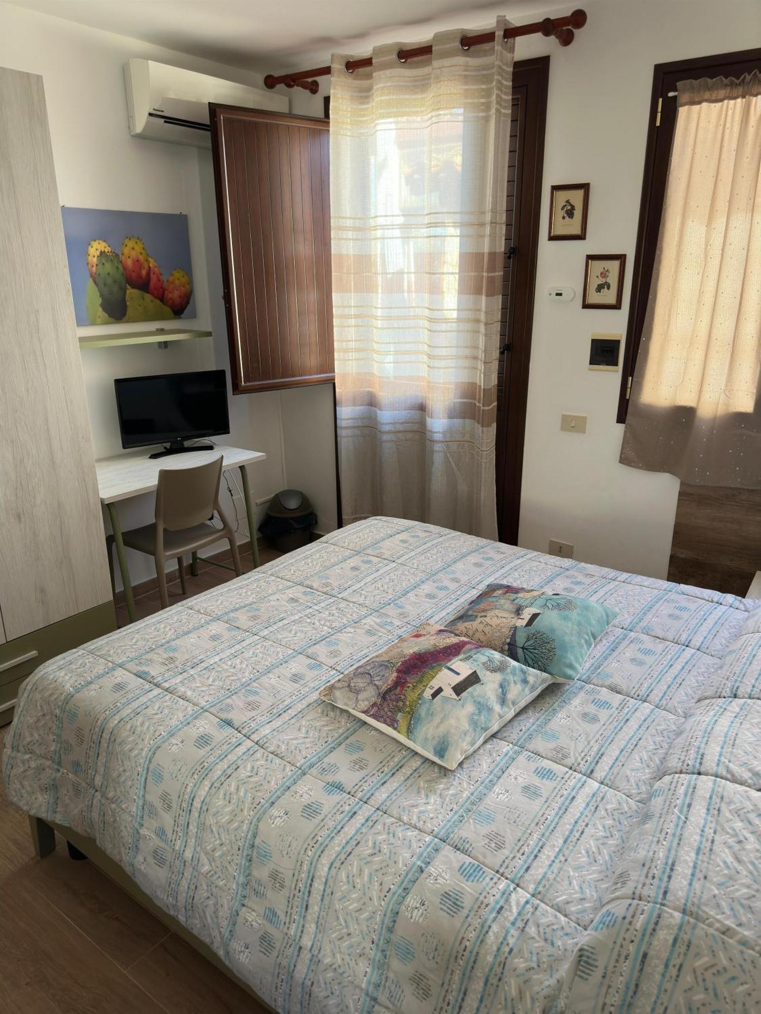 Mareblu Bed & Breakfast Cefalu Bagian luar foto