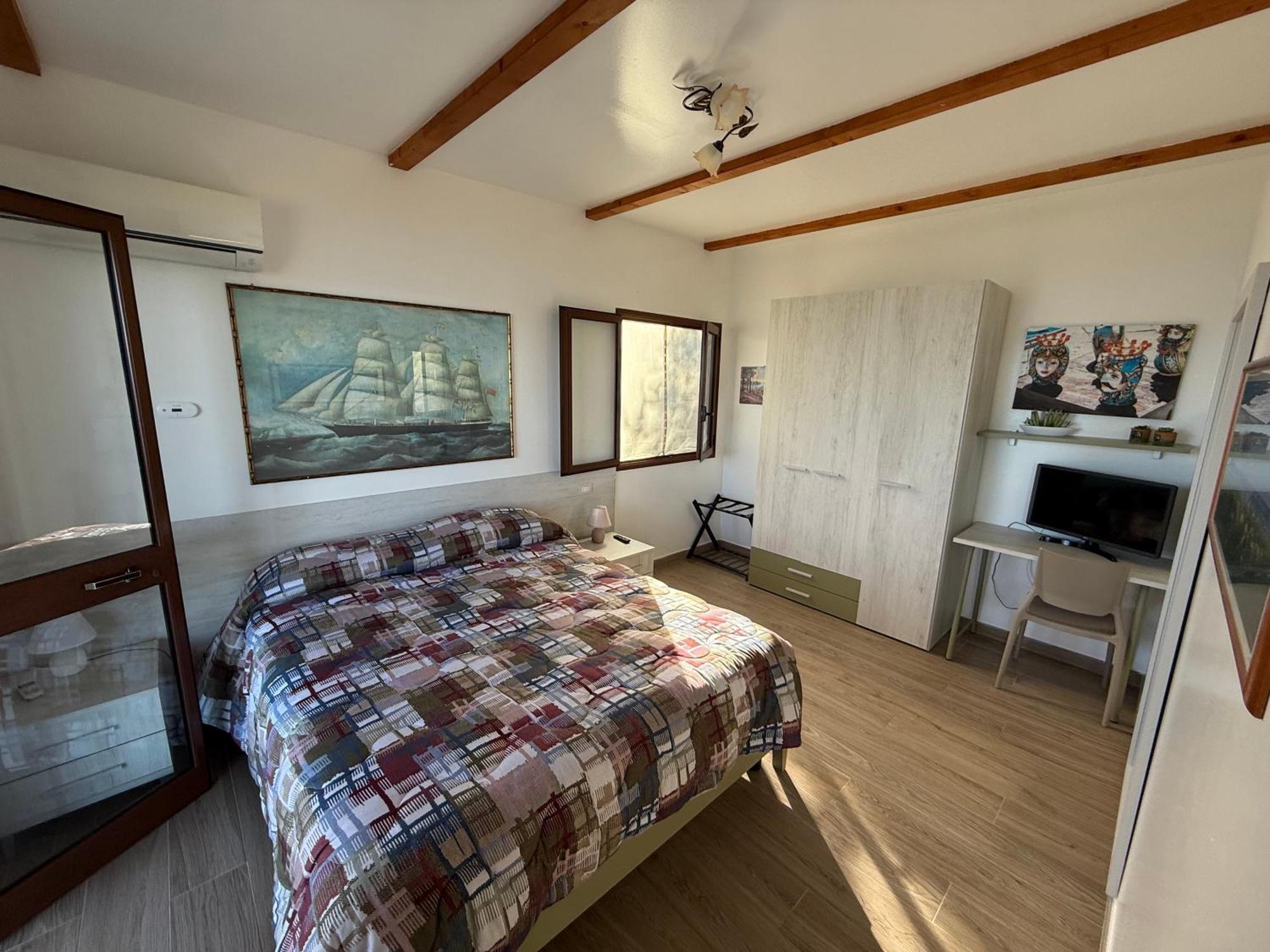 Mareblu Bed & Breakfast Cefalu Bagian luar foto