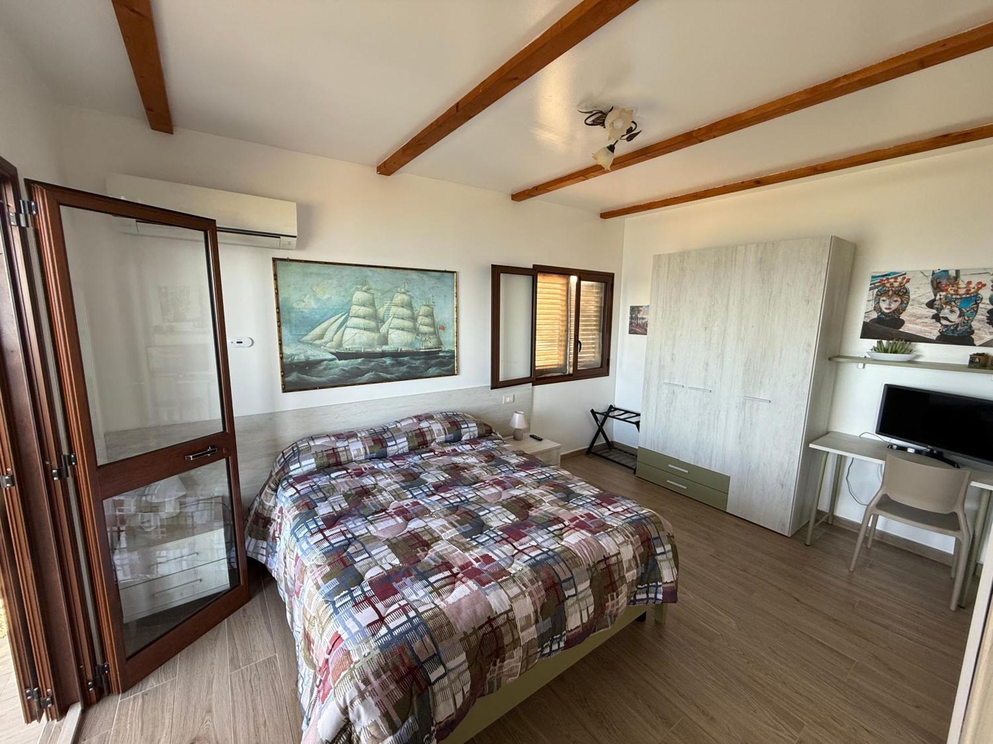 Mareblu Bed & Breakfast Cefalu Bagian luar foto