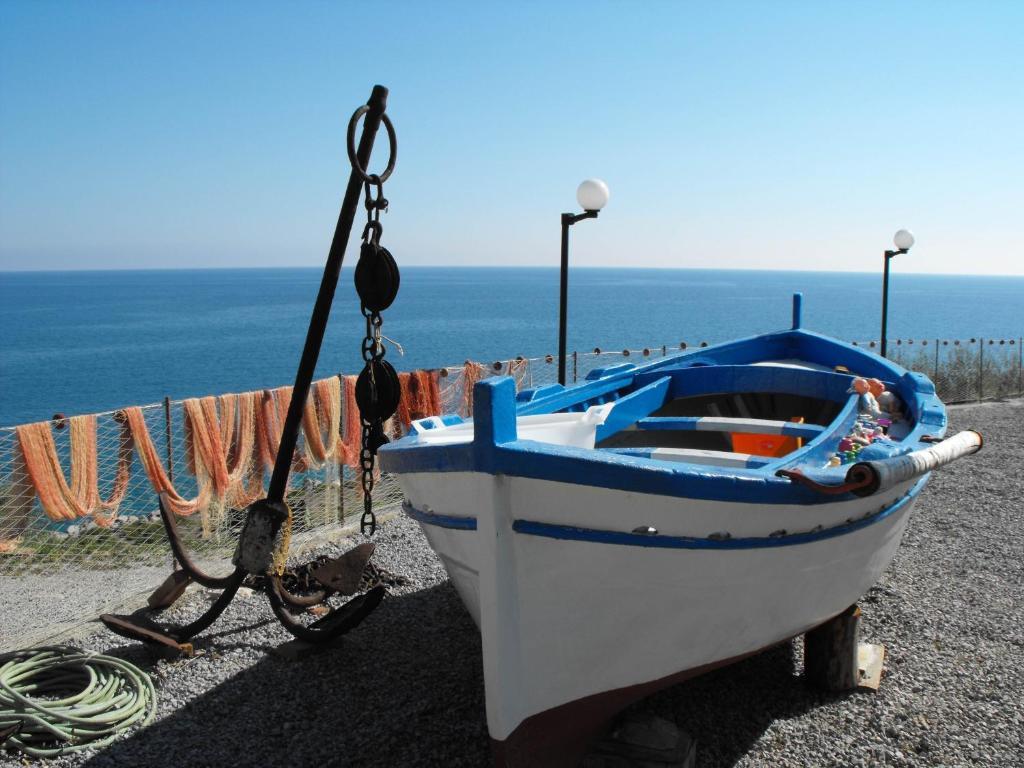 Mareblu Bed & Breakfast Cefalu Bagian luar foto