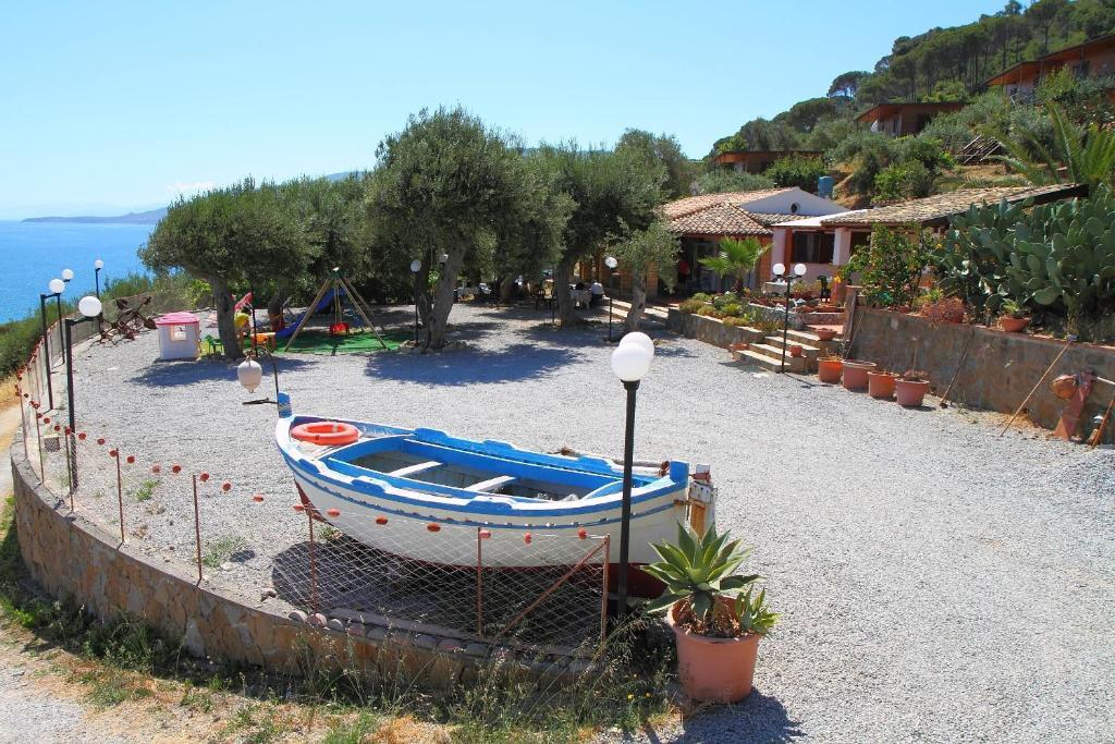 Mareblu Bed & Breakfast Cefalu Bagian luar foto