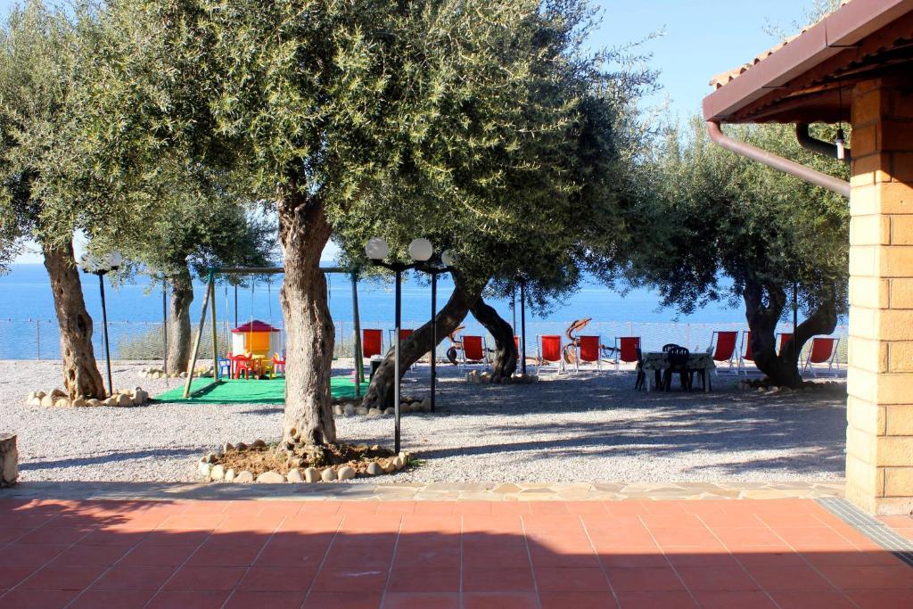 Mareblu Bed & Breakfast Cefalu Bagian luar foto